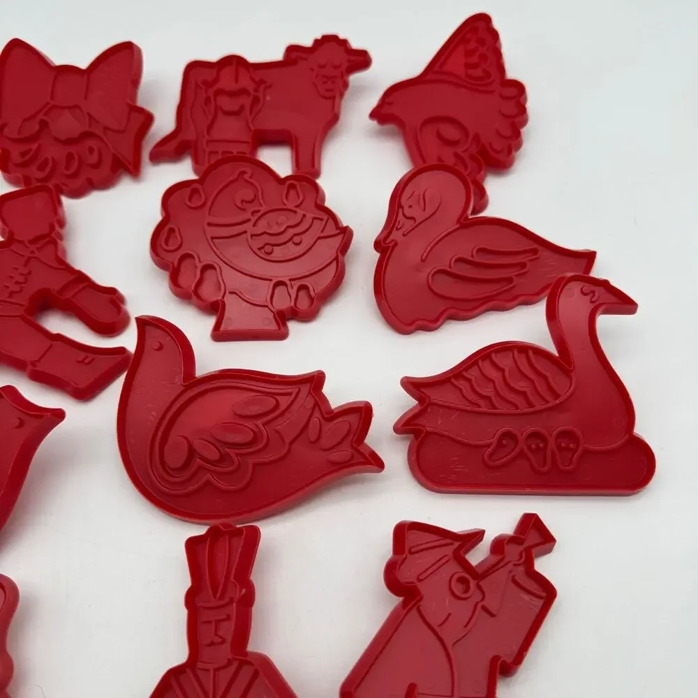 Vintage Lot 40 Cookie Cutters Holiday Christmas Thanksgiving Owl Snowman